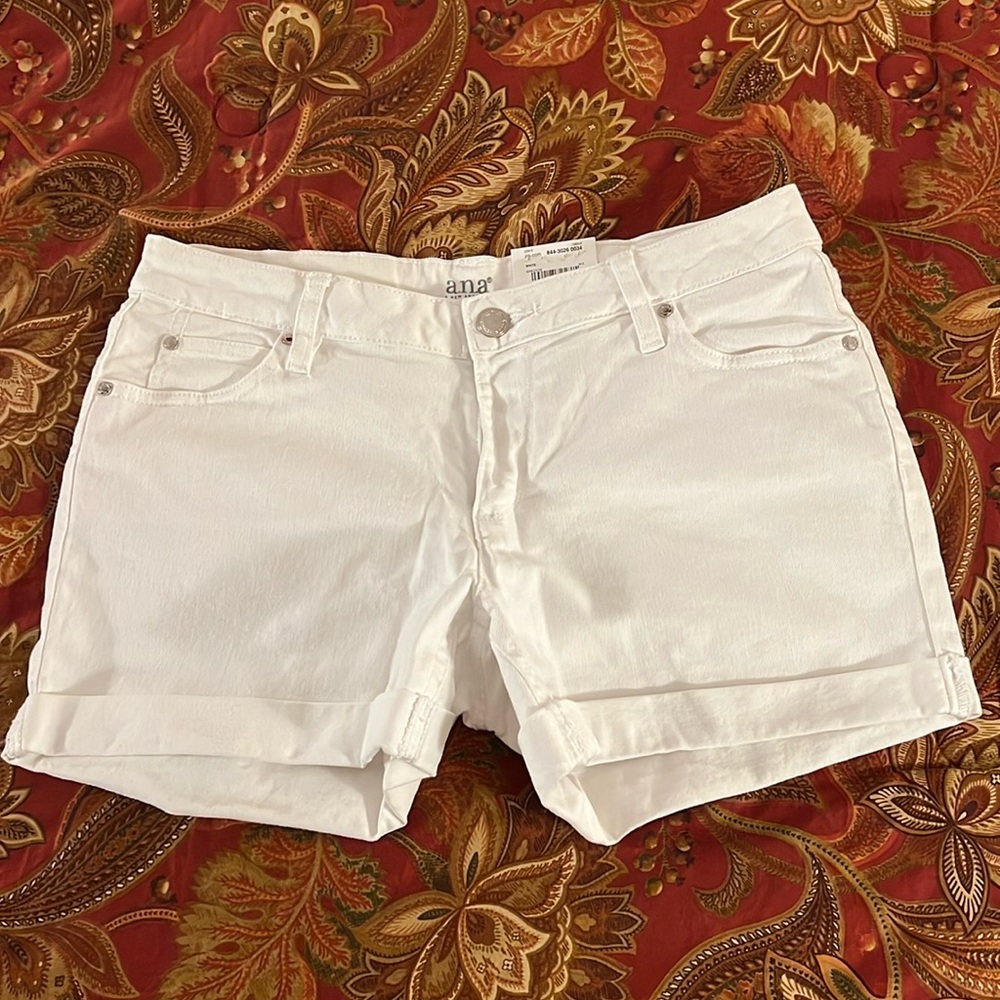 a.n.a White Stretch Denim Cuffed Shorts Size 6